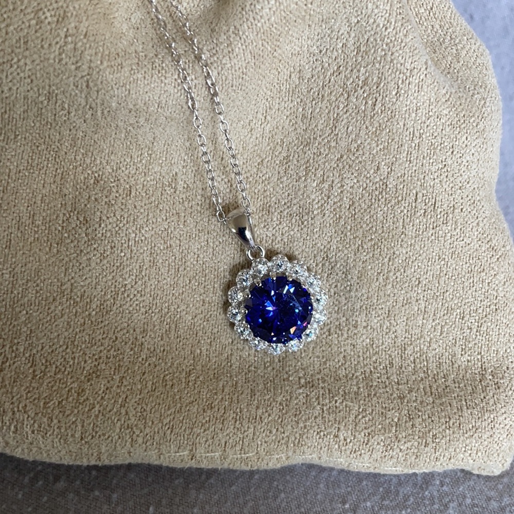 Bella Luce by JTV Pendant Necklace